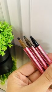 Lápis Para Sobrancelha Brow é natural Hello Mini